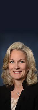 82895 UW 2022 Annual Report_Design_FINAL_PC.indd