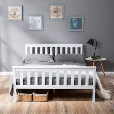 Pokoknya nanti semua kebun tebu di kanan kiri akan jadi rumah mas.jadi tidak usah bingung bertetangga dengan siapa. Tempat Tidur Jari Jari Warna Putih Minimalis Sobat Furniture
