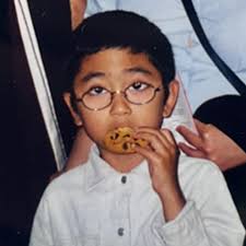 Ugly is out now. I hope you like it or it makes you feel good or both. Link  in bio 💿