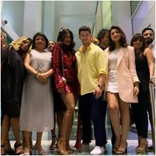 Priyanka Chopra Turned 37 It S Birthday Time Priyanka Chopra Priyanka Chopra Birthday Parineeti Chopra pinterest