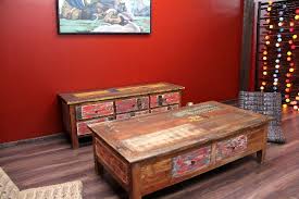 We also kept all her vintage china and old appliances. Couchtisch Holz Massiv Schubladen Shabby Chic Bunt 150x80x45
