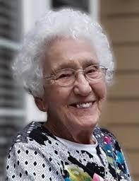 Elizabeth Vansickle's Instagram, Twitter & Facebook