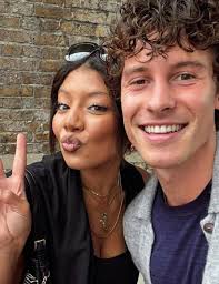 Hey baby, it's me, David Draiman I'm letting you know straight up so  there's no confusion. If you're chatting with anyone else thinking it might  be me, please block them immediately. I