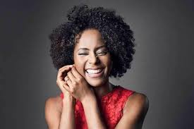 Veja as últimas notícias, vídeos e entrevistas sobre maju coutinho na jovem pan. Maju Coutinho Estreia Como Apresentadora De Telejornal Na Globo Exame