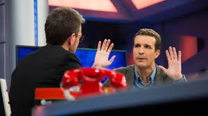 El popular presentador de 'el hormiguero' ha pablo motos preocupa a todos con este vídeo desde el hospital: Pablo Motos Hace Sudar A Pablo Casado Los Cuatro Zascas De Su Entrevista