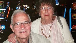 Oregon couple celebrates 75th wedding anniversary