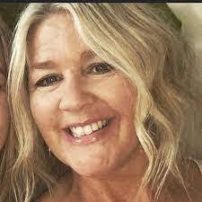 Deb Jeffs's Instagram, Twitter & Facebook