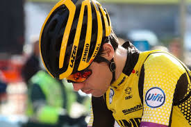 The number three of the previous dutch championships drove away in the final round and was no longer traced. Timo Roosen Leeft Ook De Droom Van Broer Sjors Je Wilt Niet Weten Hoeveel Ik Gejankt Heb Wielrennen Bd Nl