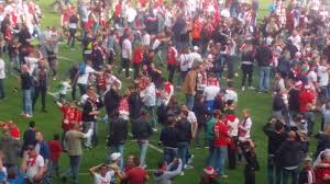 Alle aktuellen nachrichten zu 1. Fc Koln Fans Celebrate Making It To The Europa League Youtube