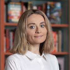 Holly Brice's Instagram, Twitter & Facebook