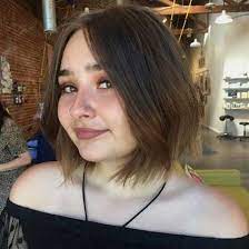 This pixie haircuts for a fat face is long everywhere except the front of the head. 30 Stunning Short Hairstyles For Chubby Faces Short Hairstyless
