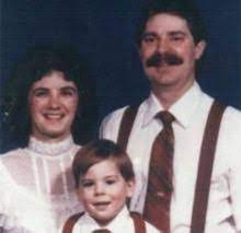 On november 18, 1987, keith dardeen, his pregnant wife elaine and their 3 year old son were brutually murdered in their illinois home. The Chilling Unsolved Dardeen Family Murders