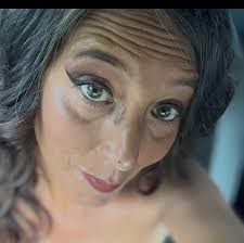 What are some affordable cabin options near Lehigh with a lake for a  2-night stay in July or August?