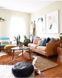 Salon Idees Superposition Tapis Peau De Vache Et Coco Tapis Peau De Vache Meuble Deco Deco Salon Cocooning