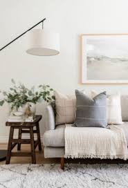 I think this can feel really daunting, but my design tip, is to focus on the scale. 5 Tips For Pairing Pillows My Fall Pillow Combinations Halfway Wholeistic