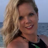 Betsy Mcdaniel's Instagram, Twitter & Facebook