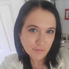 What is the best bankruptcy lawyer in Las Vegas and what amount of debt is  recommended to file for bankruptcy?