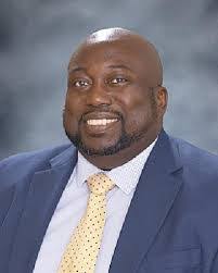 Holly Kopp's Instagram, Twitter & Facebook