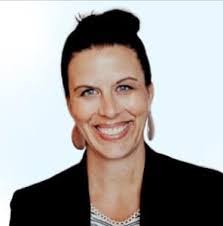 Courtney Townsend's Instagram, Twitter & Facebook