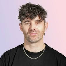 Right, I'm going to do a post where I say how happy I am that approx 10  years after career changing I've just stepped up to be Head of Brand,  Creative and