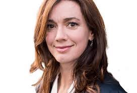 Stephanie Hare's Instagram, Twitter & Facebook