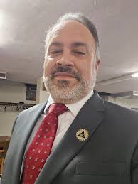 Hi all! I just wanted to introduce myself and share a photo I took. This is  me at my Masonic Lodge taken in late 2024 just two months before my kidney  transplant.