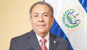 Viceministro Hacienda deja su cargo por problemas de salud