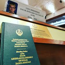 Pemilihan anggota dun dibuat semasa pilihan raya umum atau pilihan raya kecil yang dijalankan. Howard Lee On Twitter Sidang Dewan Undangan Negeri Kita Akan Perbahasan Dan Harap Luluskan Ruu Pindaan Undang2 Tubuh Membolehkan Belia Berumur 18 21 Menjadi Adun Ssebhgian Agenda Ph Sebelum Ini Https T Co Oxkhnoc8no