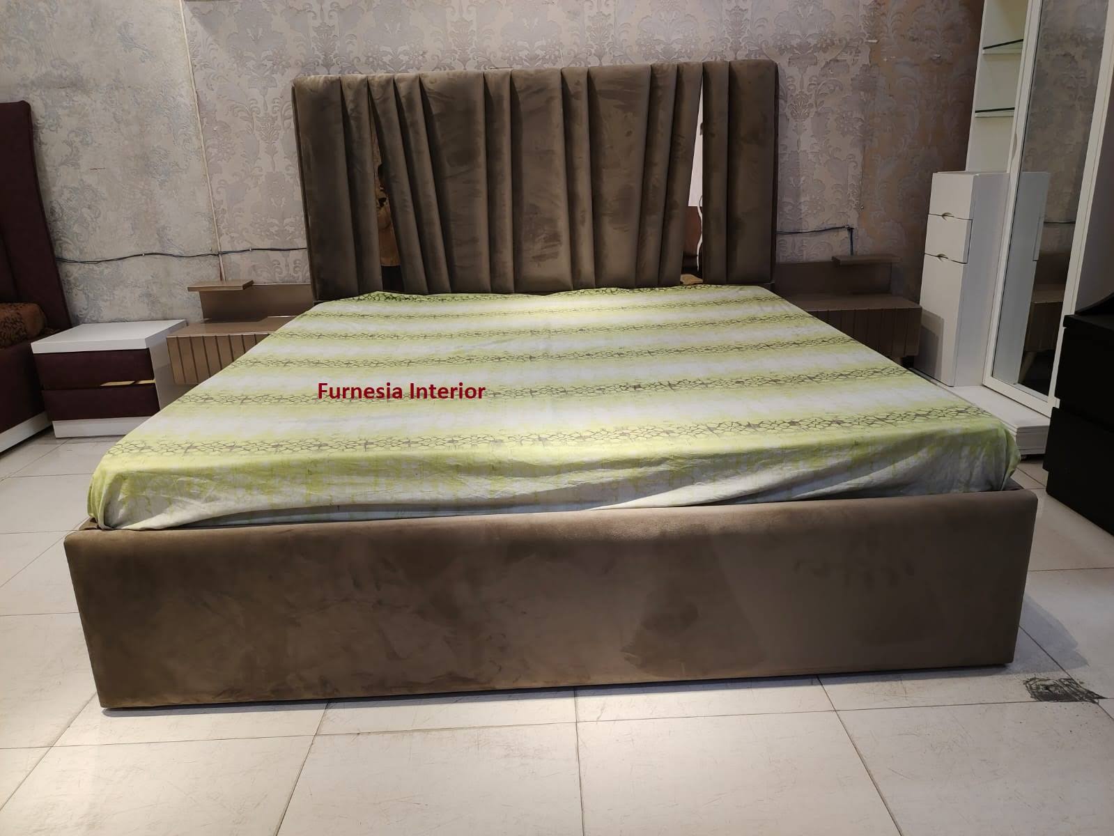 Wooden Modern Luxury King Size Bed