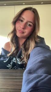 Claudia Mcclellan's Instagram, Twitter & Facebook