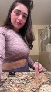 Hariel Ferrari (@ferrarihariel) - Urlebird