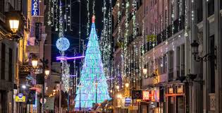 Indoor decorations often begin with an evergreen tree that is decorated with lights, ornaments. A Madrid Style Christmas Official Tourism Website