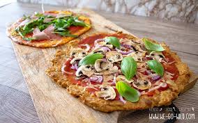 Low Carb Pizzaboden 9 Leckere Rezepte Fur Pizzateig Ohne Mehl