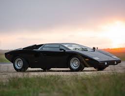 The lamborghini countach lp400 74 is a road car produced by lamborghini. 1976 Lamborghini Countach Lp400 Periscopio Is A Rare Beauty Teamspeed
