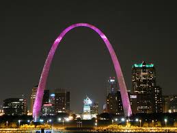 The old courthouse remains closed. 35 Very Beautiful Night Pictures Of The Gateway Arch