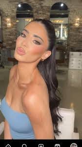 Veronica Feldman's Instagram, Twitter & Facebook