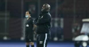 سبق له وأن تولي تدريب منتخب جنوب أفريقيا لكرة القدم مرتين مرة كمساعد مدرب وأخرى كمدير فني، يعد موسيماني أحد أهم. Ø¨ÙŠØªØ³Ùˆ Ù…ÙˆØ³ÙŠÙ…Ø§Ù†Ù‰ Ù…Ø§ Ø¨ÙŠÙ† Ù‚ÙŠØ§Ø¯Ø© Ø¬Ù†ÙˆØ¨ Ø£ÙØ±ÙŠÙ‚ÙŠØ§ ÙˆØ§Ù„Ø§Ø³ØªÙ…Ø±Ø§Ø± Ù…Ø¹ Ø§Ù„Ø£Ù‡Ù„Ù‰ Ø§Ù„ÙŠÙˆÙ… Ø§Ù„Ø³Ø§Ø¨Ø¹