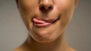 Jumlah makanan yang dikonsumsi seharusnya lebih sedikit ketimbang jumlah air yang diminum. Penyebab Utama Peningkatan Air Liur Pada Orang Dewasa Ciri Hipersalivasi Pada Wanita