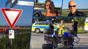 Librivox is a hope, an experiment, and a question: 21 Jahriger Lebensgefahrlich Verletzt Quadfahrer Prallt Mit Auto Zusammen Youtube