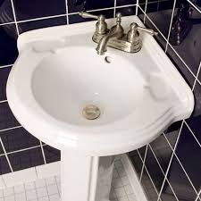gaston corner pedestal sink