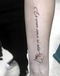 Aquí puedes ver dos fotos de tatuajes que son otra opción dentro de la caligrafía cursiva para tatuar, es imitar la escritura a mano. Frase Para Fabiana Ayer By Titanium Tattoo Piercing Facebook