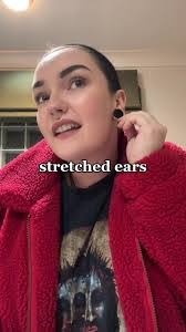 Roderick Strachan's Instagram, Twitter & Facebook