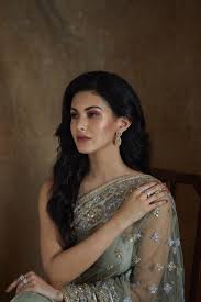 Amyra dastur is beuty and glamorous actress in bollywood. Amyra Dastur Photos Hd Latest Images Pictures Stills Of Amyra Dastur Filmibeat