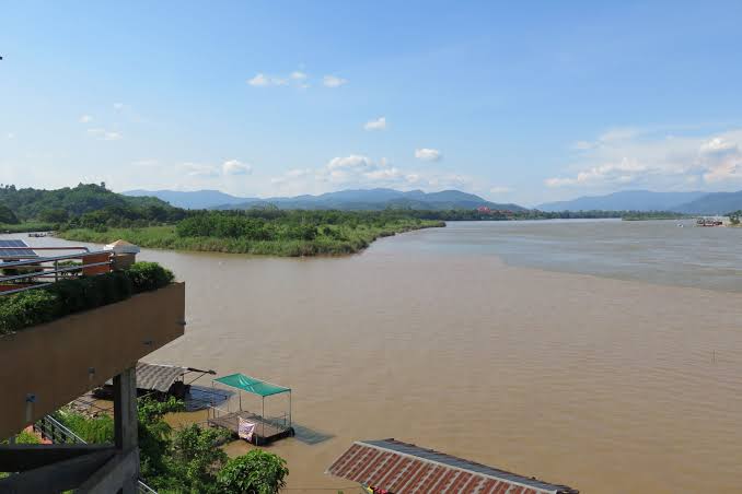 ผลการค้นหารูปภาพสำหรับ สามเหลี่ยมทองคำ"