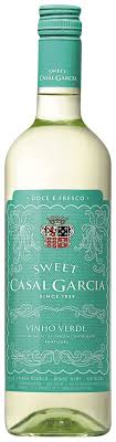 Destaqueuma garrafa de vinho verde e um livro por 20 euros para conversar online18 março 2021. N V Casal Garcia Vinho Verde Sweet Vivino