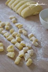 Faire Ses Gnocchi Maison Un Jeu D Enfants Cuisinons En Couleurs Recette Recettes De Cuisine Recette Gnocchi Maison Recette