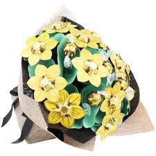 Roses, tulips, lilies, daisies, irises, orchids, poms Golden Flower Bouquet Chocolate Bouquet Edible Blooms