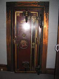 Old Vault Door Antique Safes Vault Door Antique Safe Doors Vault Doors