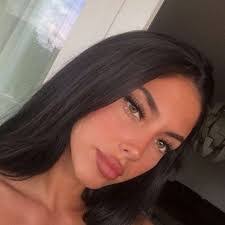 Emily Borg's Instagram, Twitter & Facebook