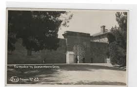 São milhões de quartos em hotéis, resorts, apartamentos e hostels no . Old Beechworth Gaol Gaol Ned Kelly History